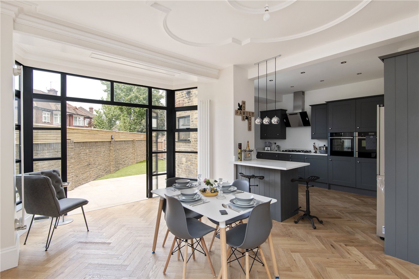 Dining/Kitchen